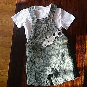 NWOT Baby boy set of romper and t shirt